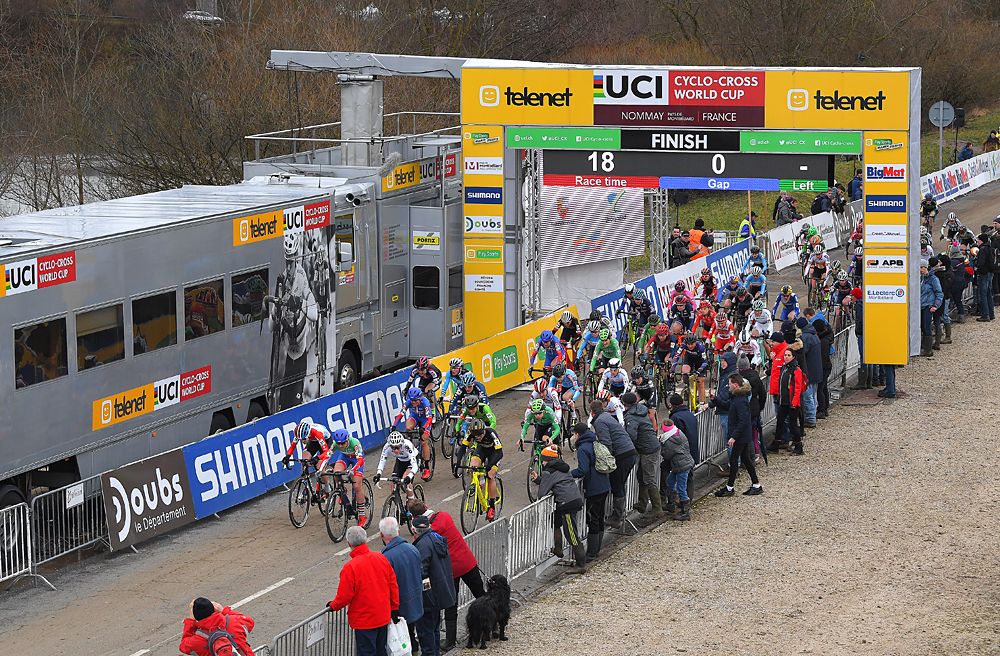 The elite women start in Nommay