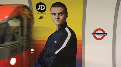 JD Sports tube advert