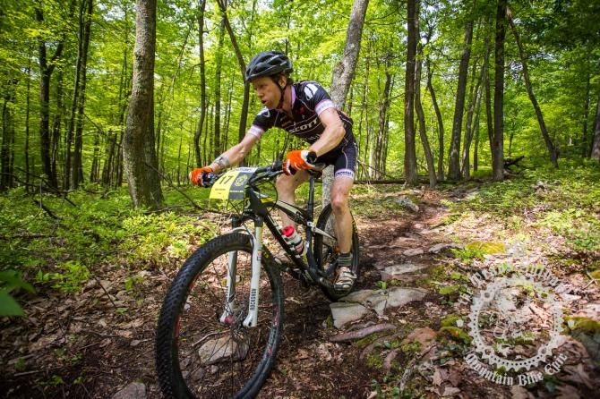 Sam Koerber rallying through the first enduro descent