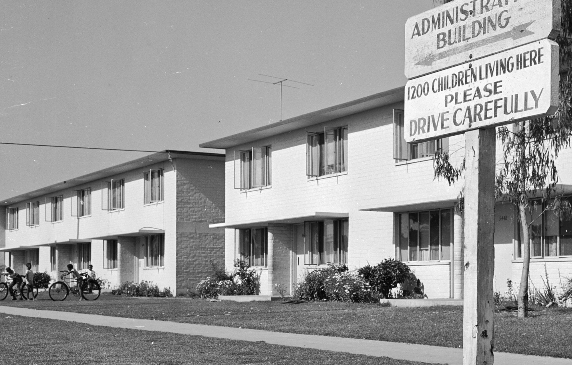 Pueblo del Rio Housing Project (detail), ca. 1947, by Leonard Nadel (American, 1916&amp;ndash;1990), silver gelatin negative.
