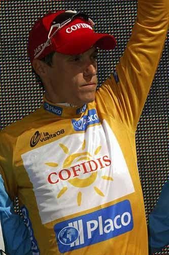 Sylvain Chavanel (Cofidis - Le Cr&eacute;dit par T&eacute;l&eacute;phone) found himself in the leader's jersey by day's end.