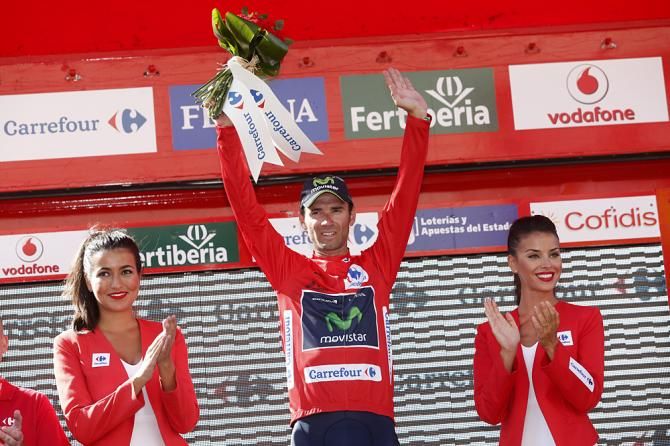 Alejandro Valverde (Movistar) wears the red leader's jersey
