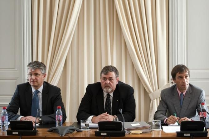 Ulrich Haas, left, was part of the three-man arbitration panel that ruled on Alberto Contador's clenbuterol case before CAS. The German has now been chosen to be part of a three-man Cycling Independent Reform Commission to investigate cycling's doping era of the 1990s and 2000s.