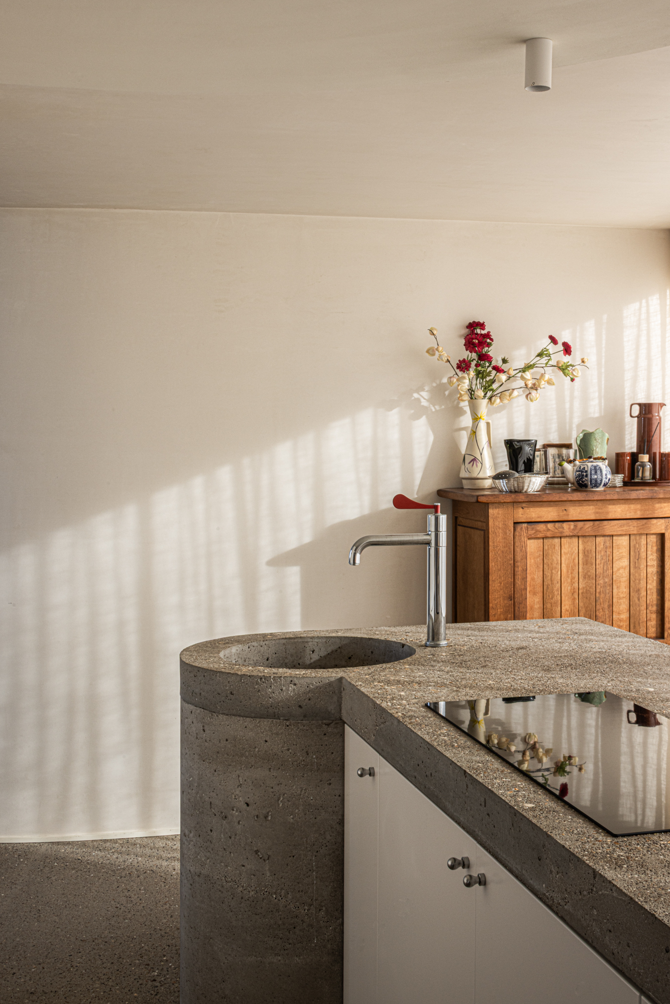 Villa Nouvelle Vague, Belgium, by Magalie Munters