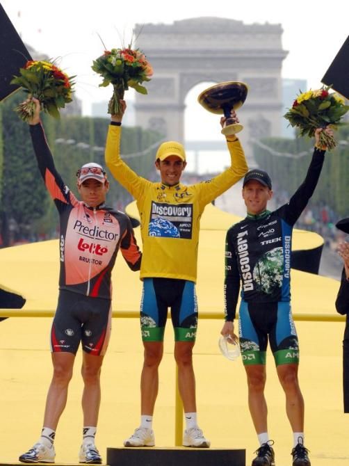 Alberto Contador (Discovery Channel), Cadel Evans (Predictor) and Levi Leipheimer (Discovery Channel) in 2007. Leipheimer would later admit to doping for that race.