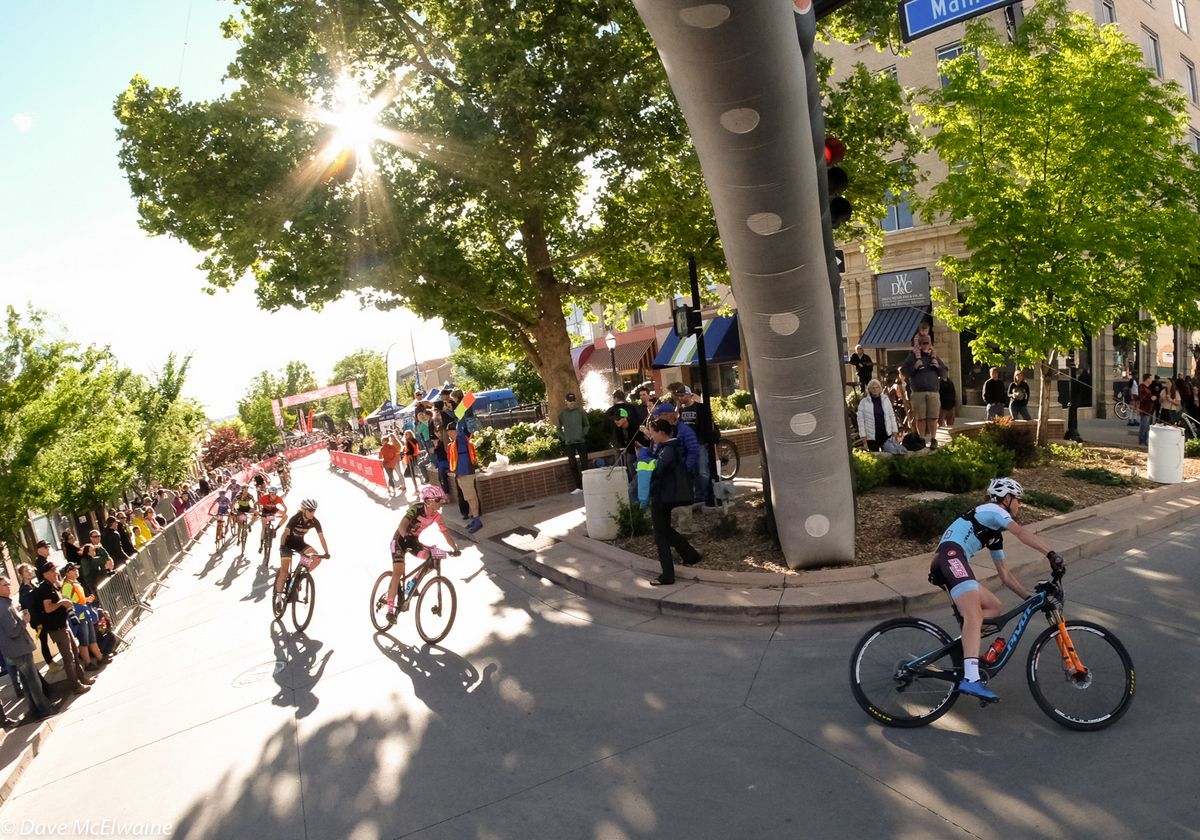 Rose Grant (Stans-Pivot) leading early in the event