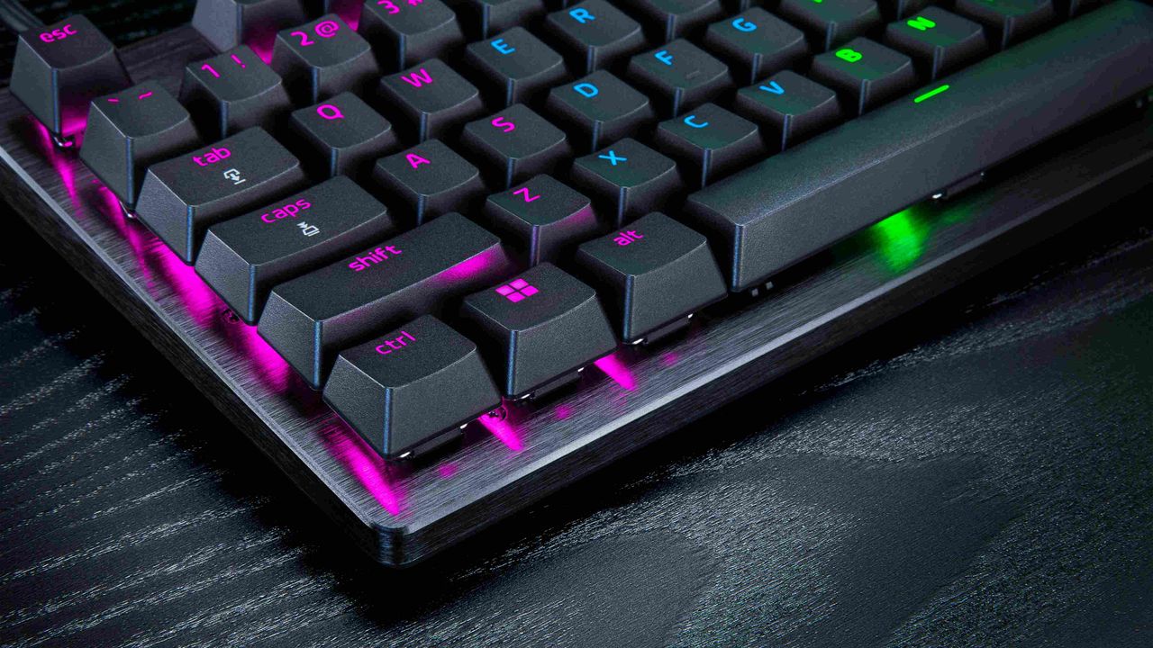 Image of the Razer Huntsman V3 Pro wired gaming keyboard.