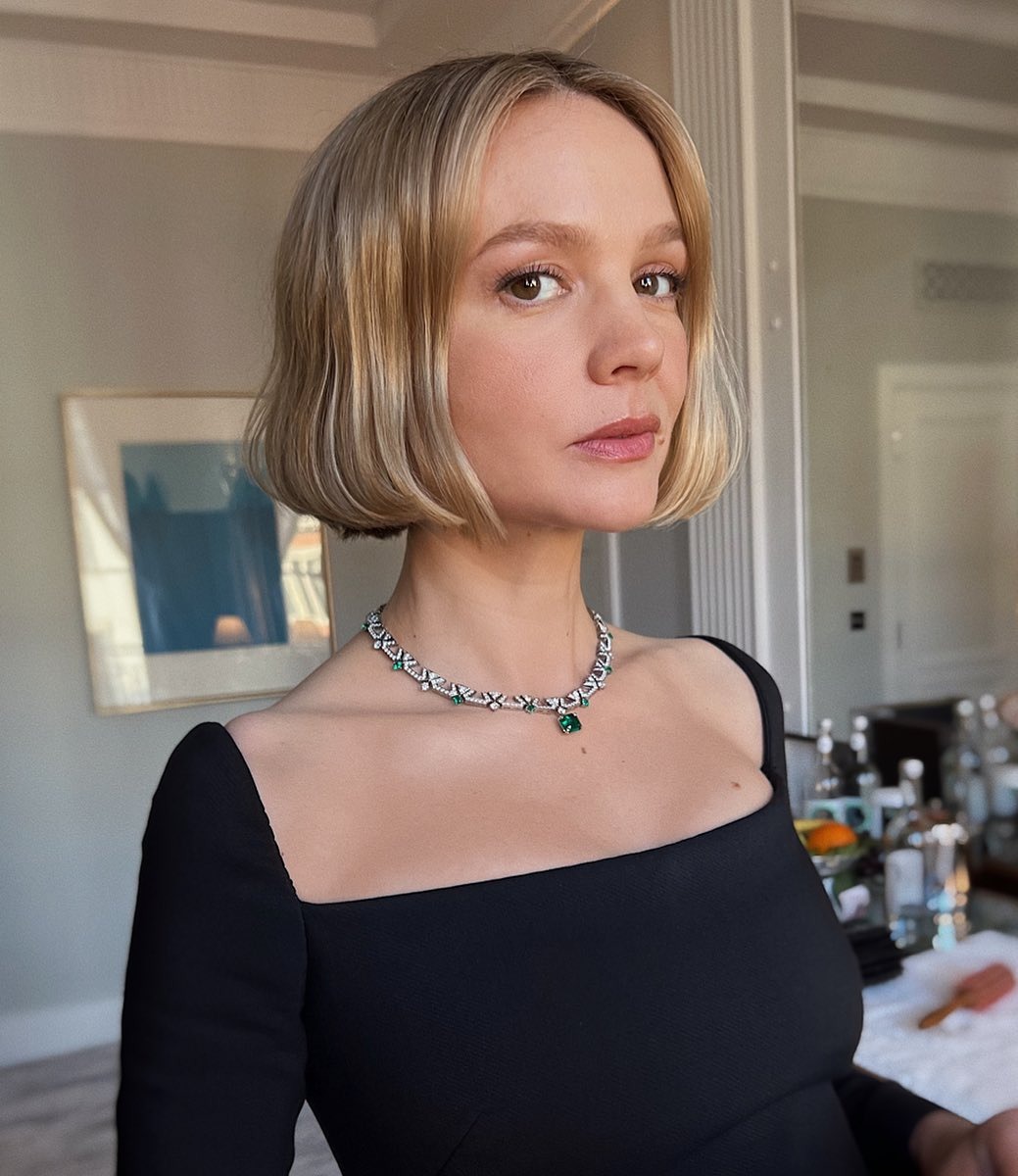 Carey Mulligan with a blunt, golden bob hairstyle