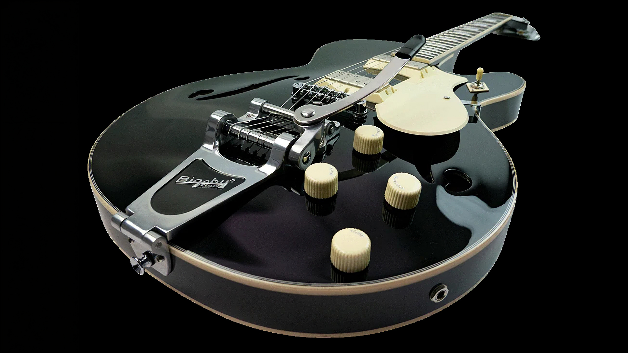 A photo of the Silvertone 1446 VBK (for Bigsby Vibrato)