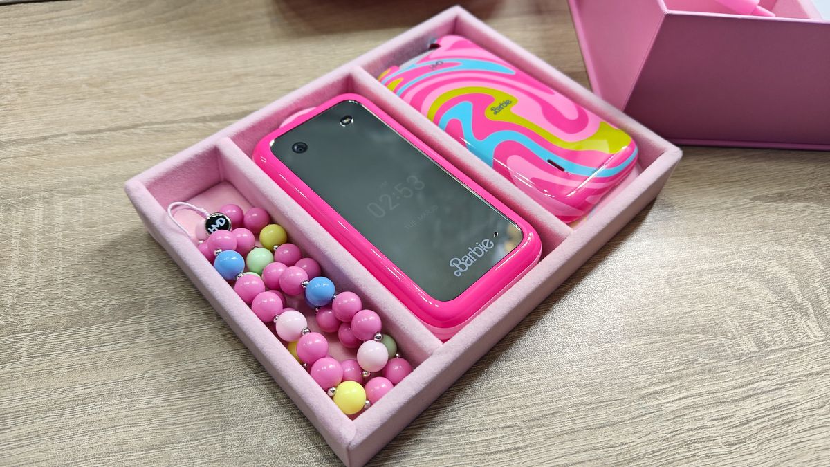 HMD Barbie Phone