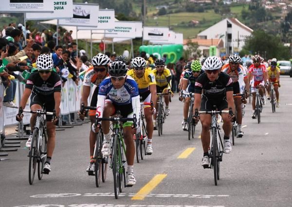 The main group finishes on stage six.