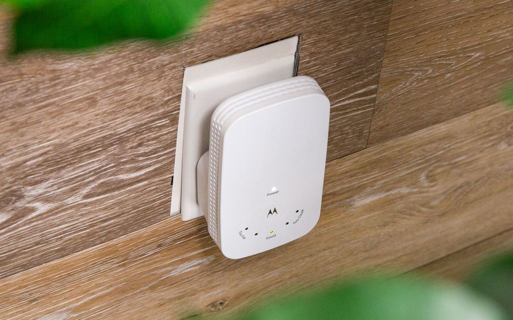 Motorola MX1200 AC1200 WiFi Extender Full Review and Benchmarks