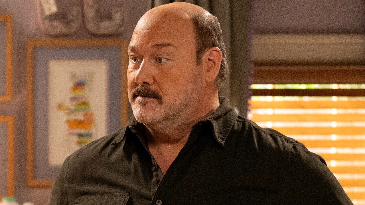 Jim talking to Audrey on Georgie &amp; Mandy's First Marriage. 