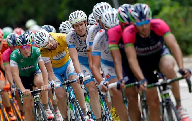 Lampre-Merida leads the field