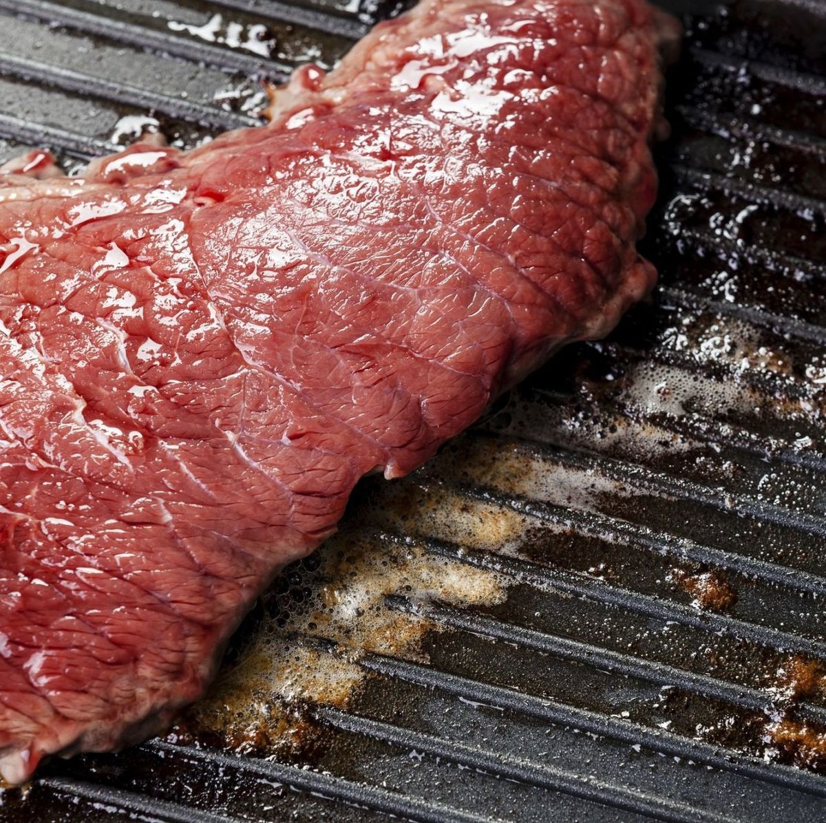 what-is-red-juice-from-steak-blood-in-steak-marie-claire