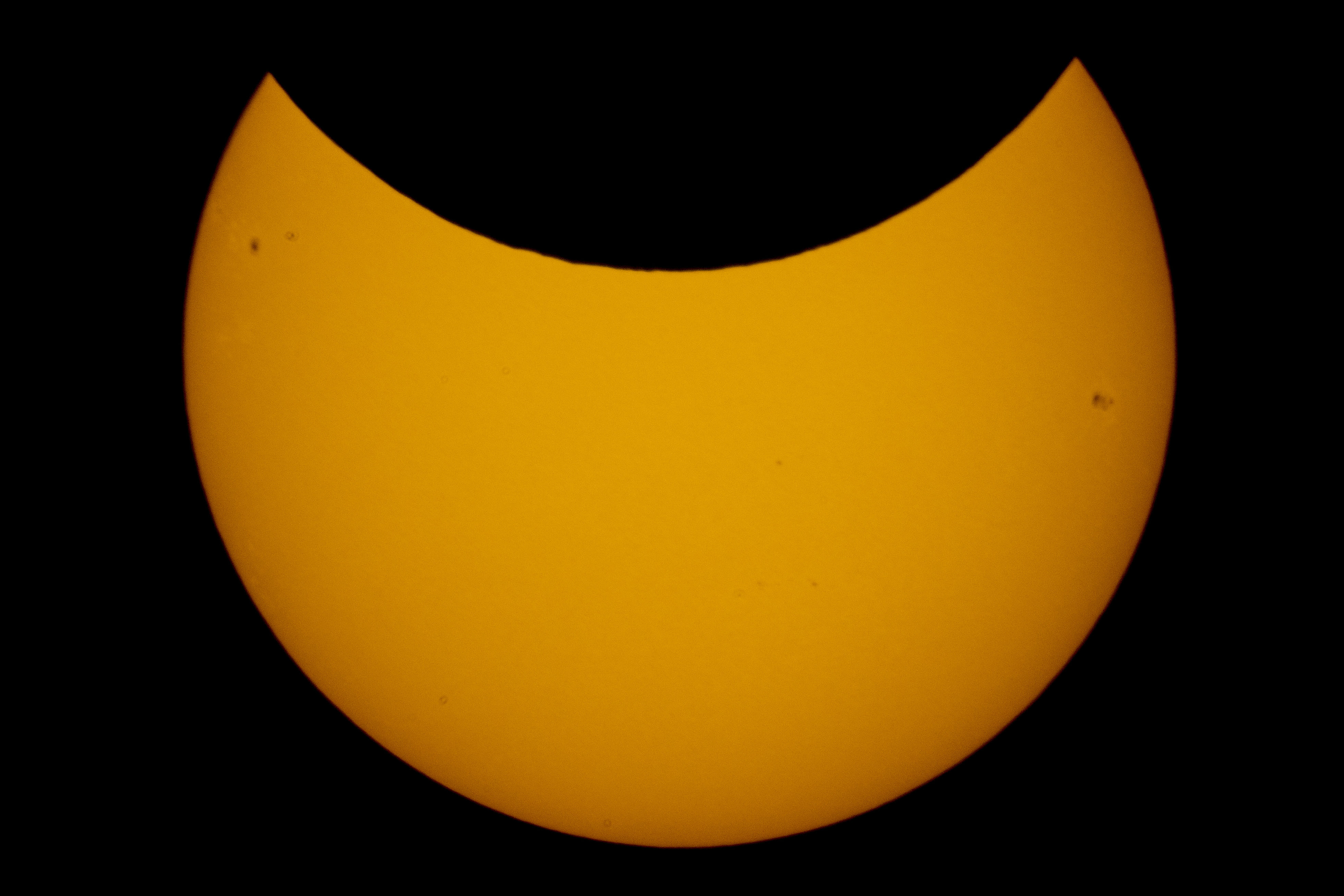 Un eclipse solar parcial el 25 de octubre de 2022