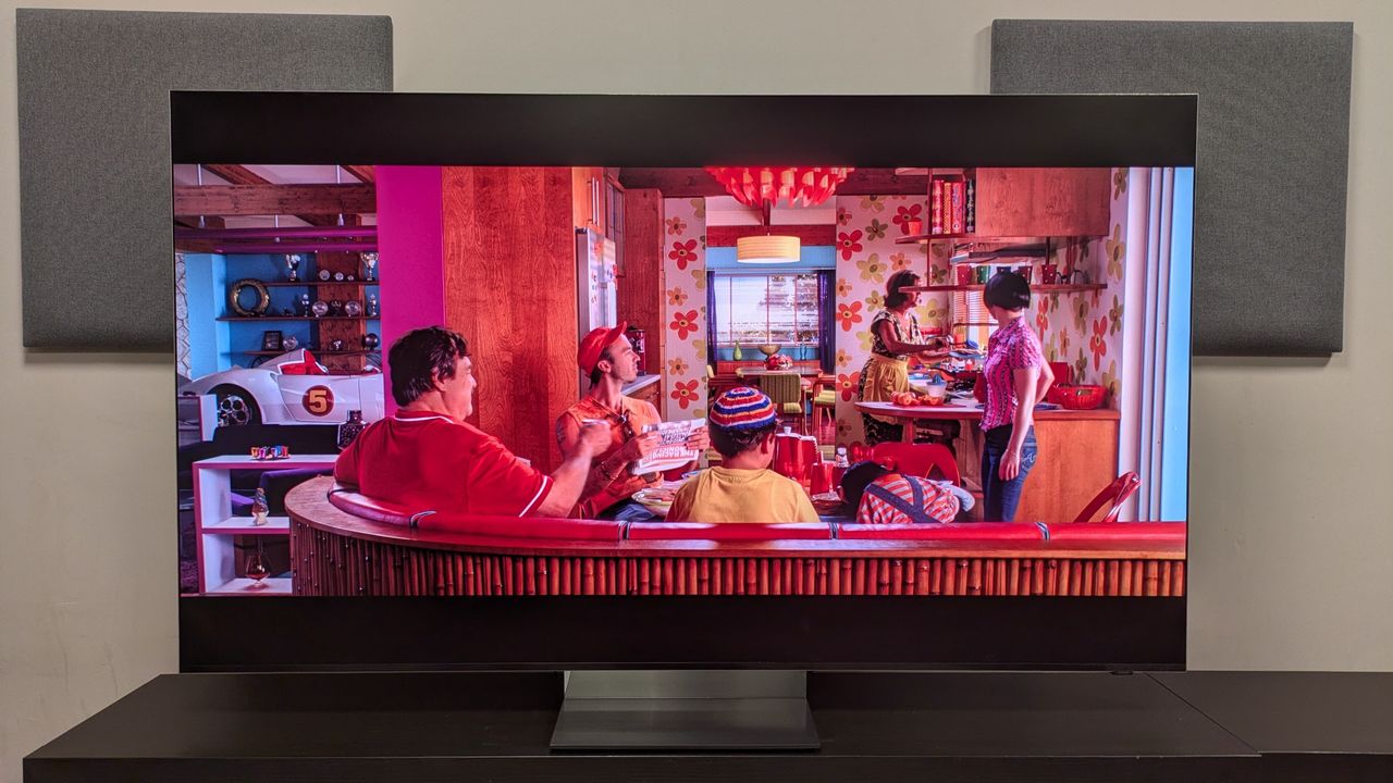 Samsung R95H with a shot of the Racer family kitchen from Speed Racer on screen. The R95H's colors are bold and vibrant