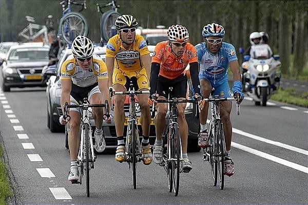 ...as the break away pulled out a seven minute lead.