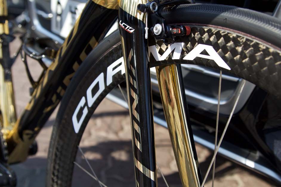 Vino is written all over the frame, just in case you didn't know who the bike belongs to