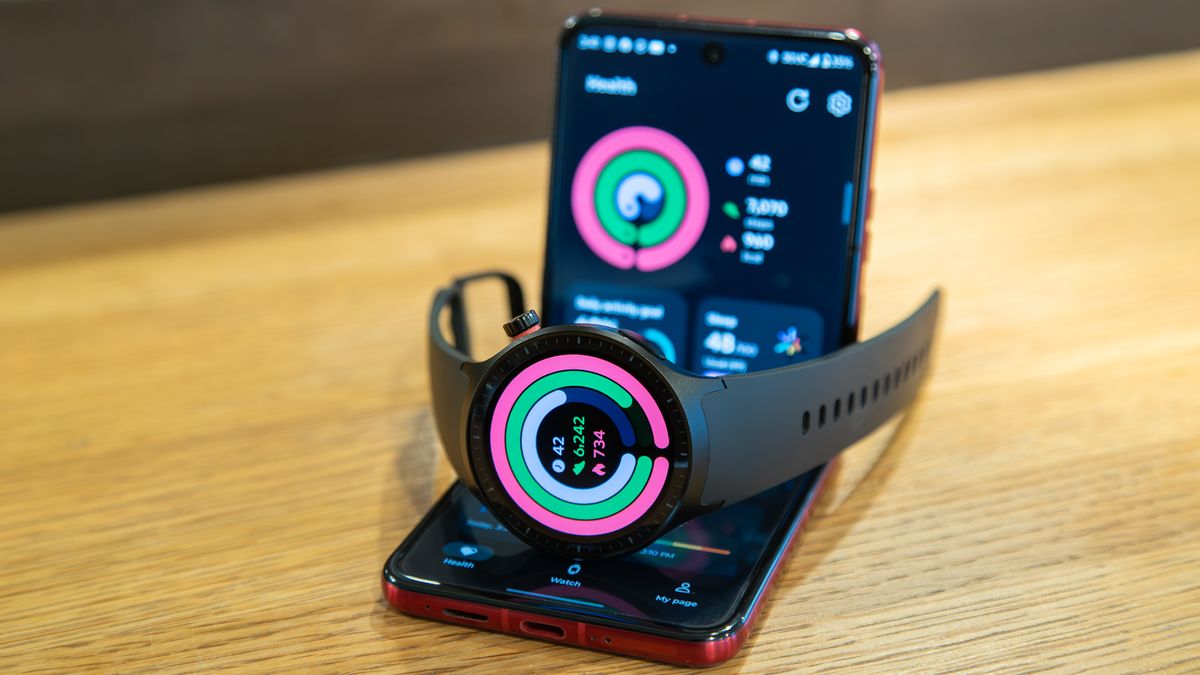 Progress rings on the Moto Watch and companion app