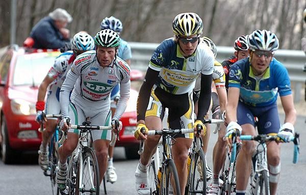 Sweden's Thomas L&ouml;vkvist (Columbia-Highroad) leads a bunch while wearing the young rider's jersey.