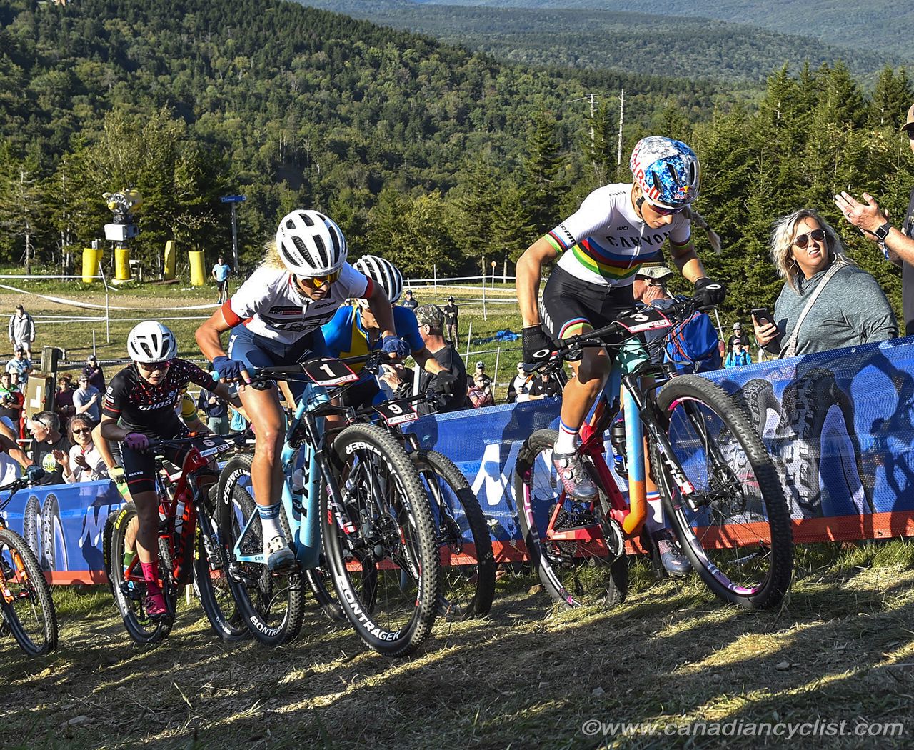 Pauline Ferrand Prevot (Canyon Factory Team)and Jolanda Neff