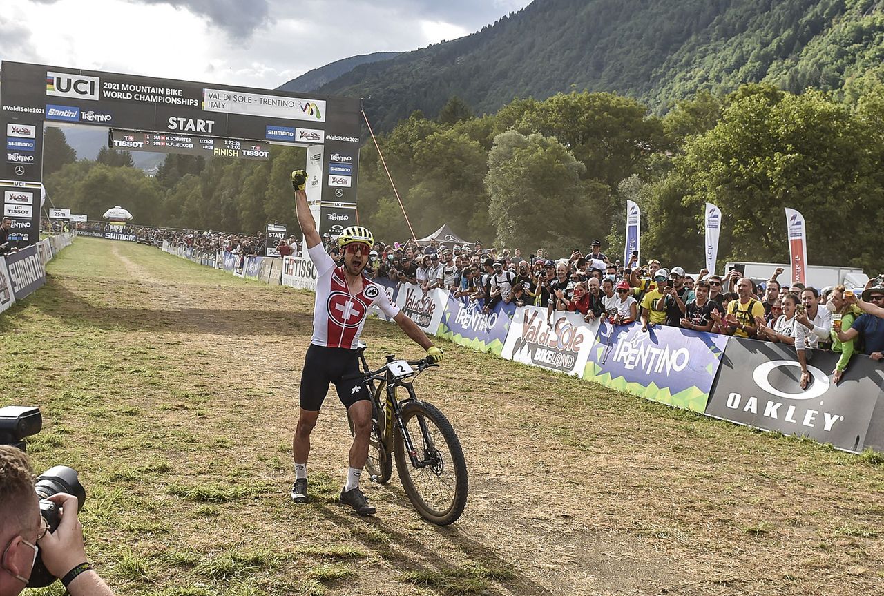 Nino Schurter (Switzerland) is a crowd favourite
