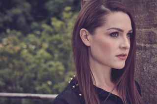 Sienna Blake played by Anna Passey 