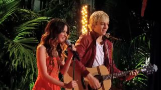 Laura Marano and Ross Lynch singing in Austin and Ally.