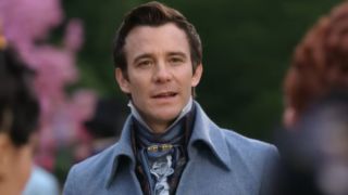 Luke Thompson as Benedict Bridgerton looking forward in awe during Season 4. 