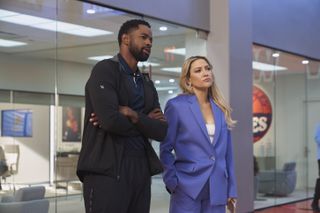 Jay Ellis as Jay and Kate Hudson as Isla Gordon in Episode 105 of Running Point.