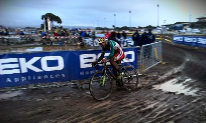 Marco Fontana races at the 'Cross World Cup in Rome.