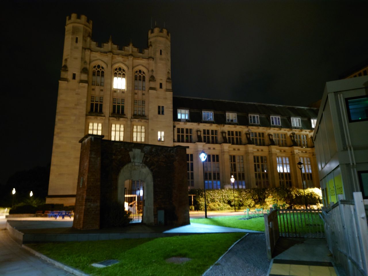 A Sony Xperia 5 III camera sample showing a building at night