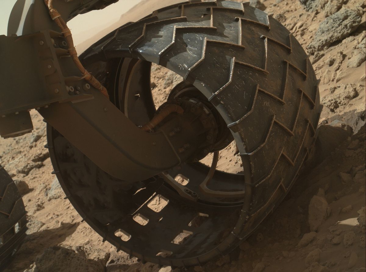 Mars Rover Curiosity&#039;s Wheel Wear