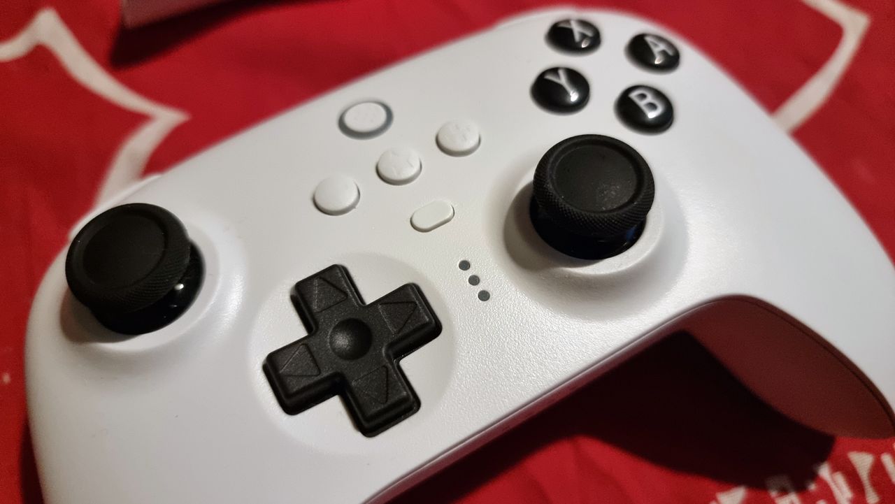 8BitDo Ultimate Controller
