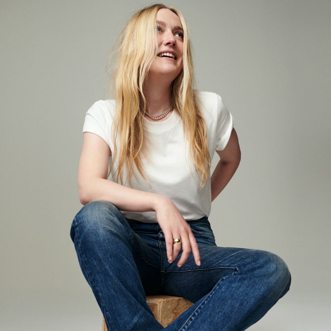 Split image of Dakota fanning for madewell campaign wearing white t-shirt and jeans on grey background 