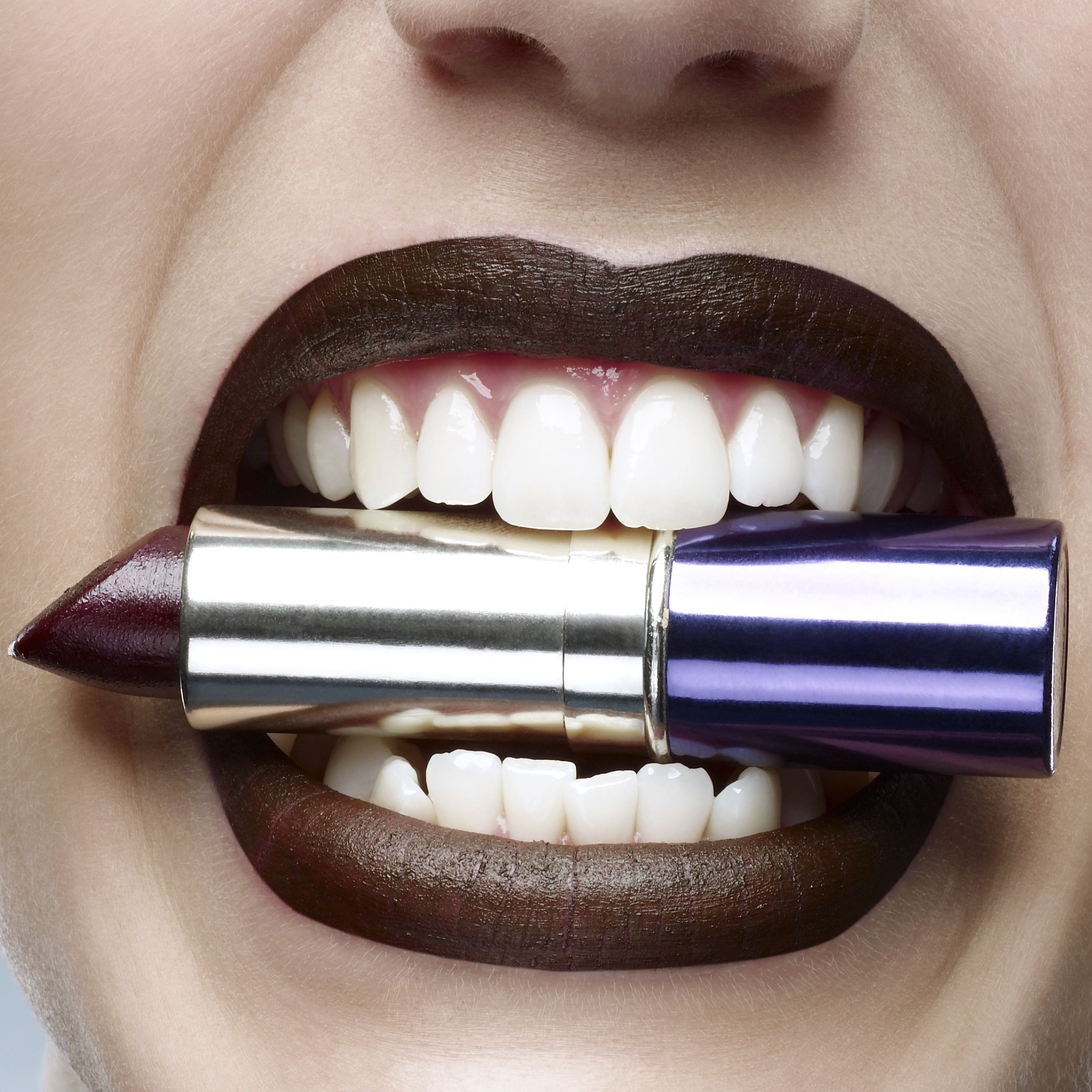 Eight facts about makeup that will shock you
