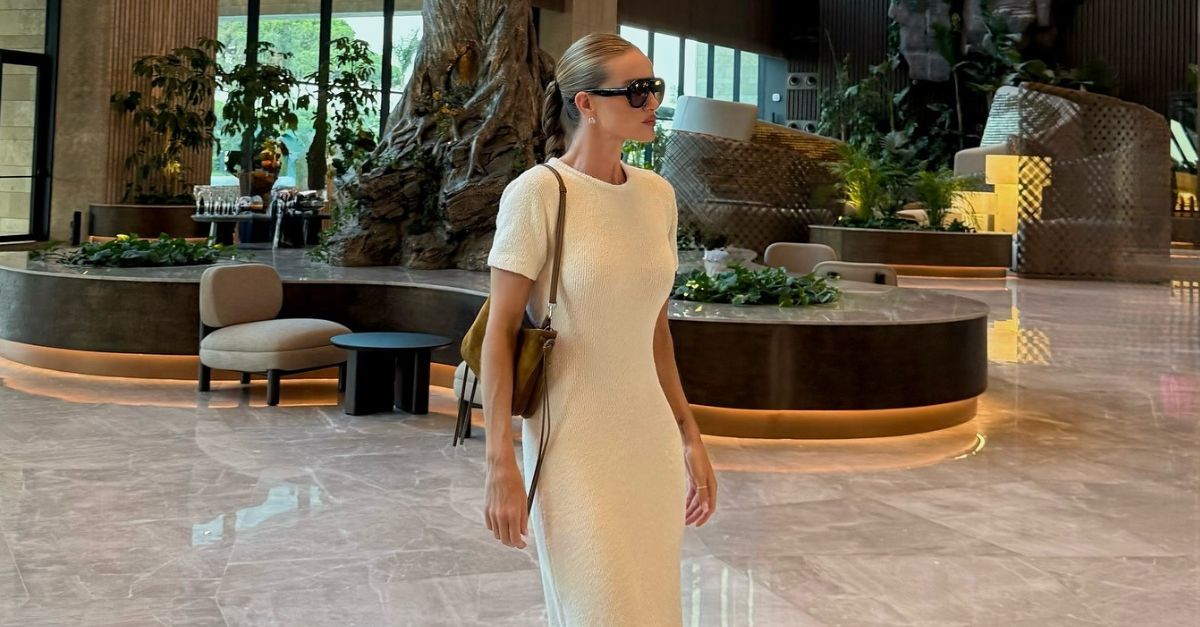 The Shoes and Bag That Make Boring T-Shirt Dresses Elegant