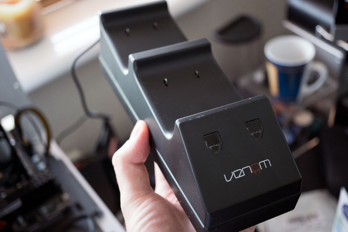 Venom Docking Station