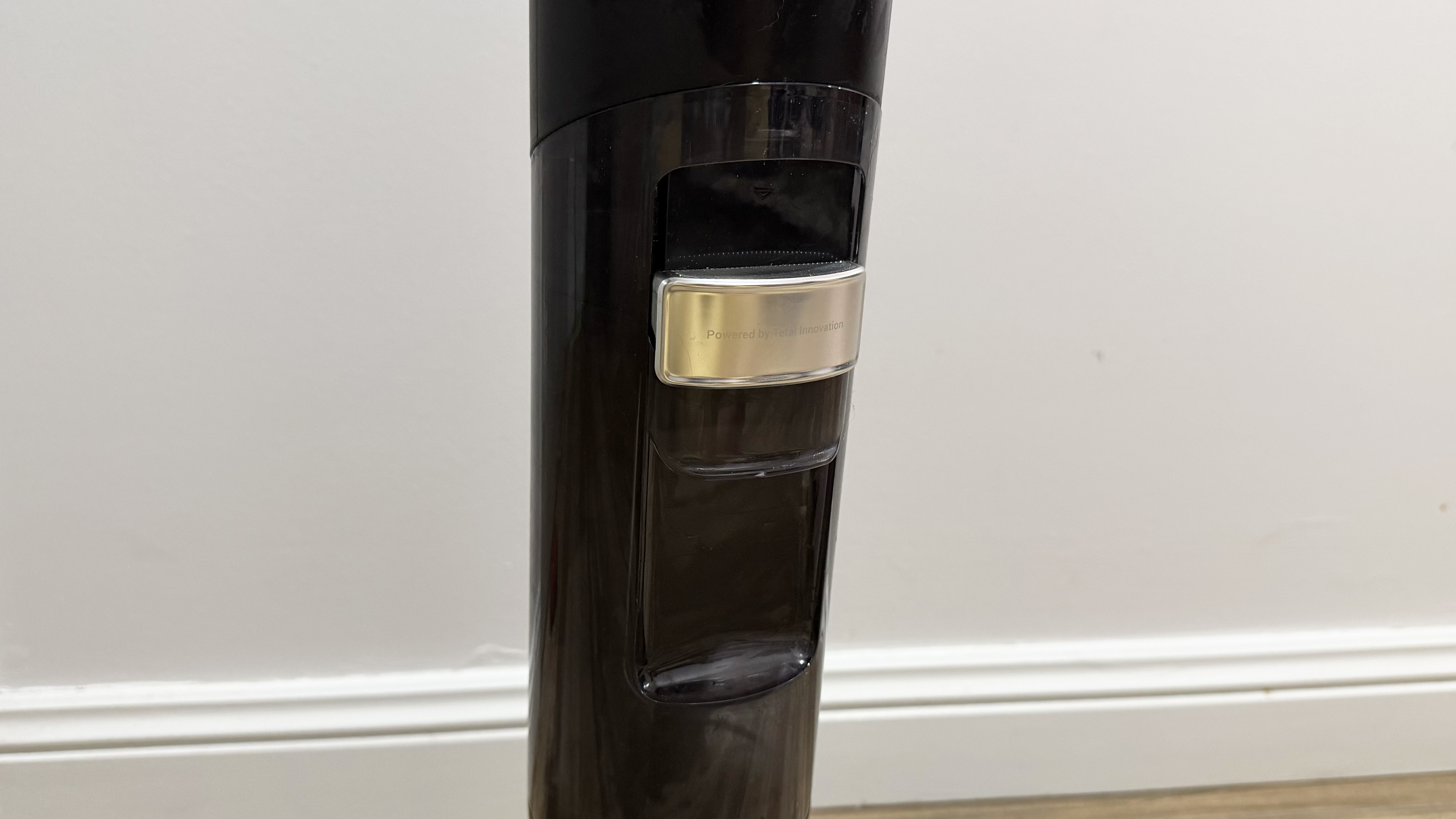 Tefal X-Clean 7 in use on hardwood floors