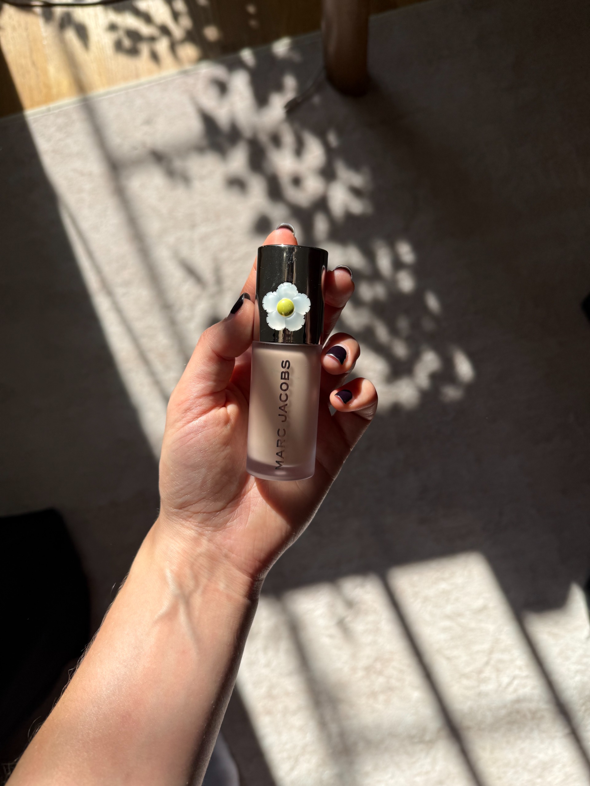 An image of Jamie Chevron's concealer.