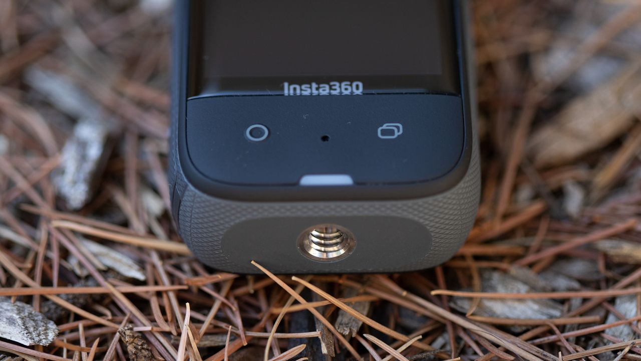 Insta360 X3 tripod mount