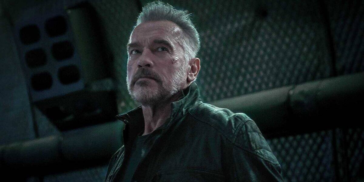 T-800 / Carl (Arnold Schwarzenegger) stares up in Terminator: Dark Fate (2019)