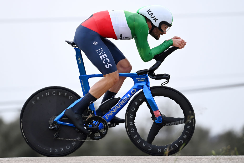 Filippo ganna outlet time trial bike