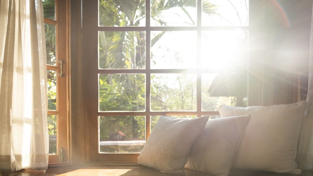 Solar Control Glass: How to Keep Your Home Bright and Cool | Homebuilding