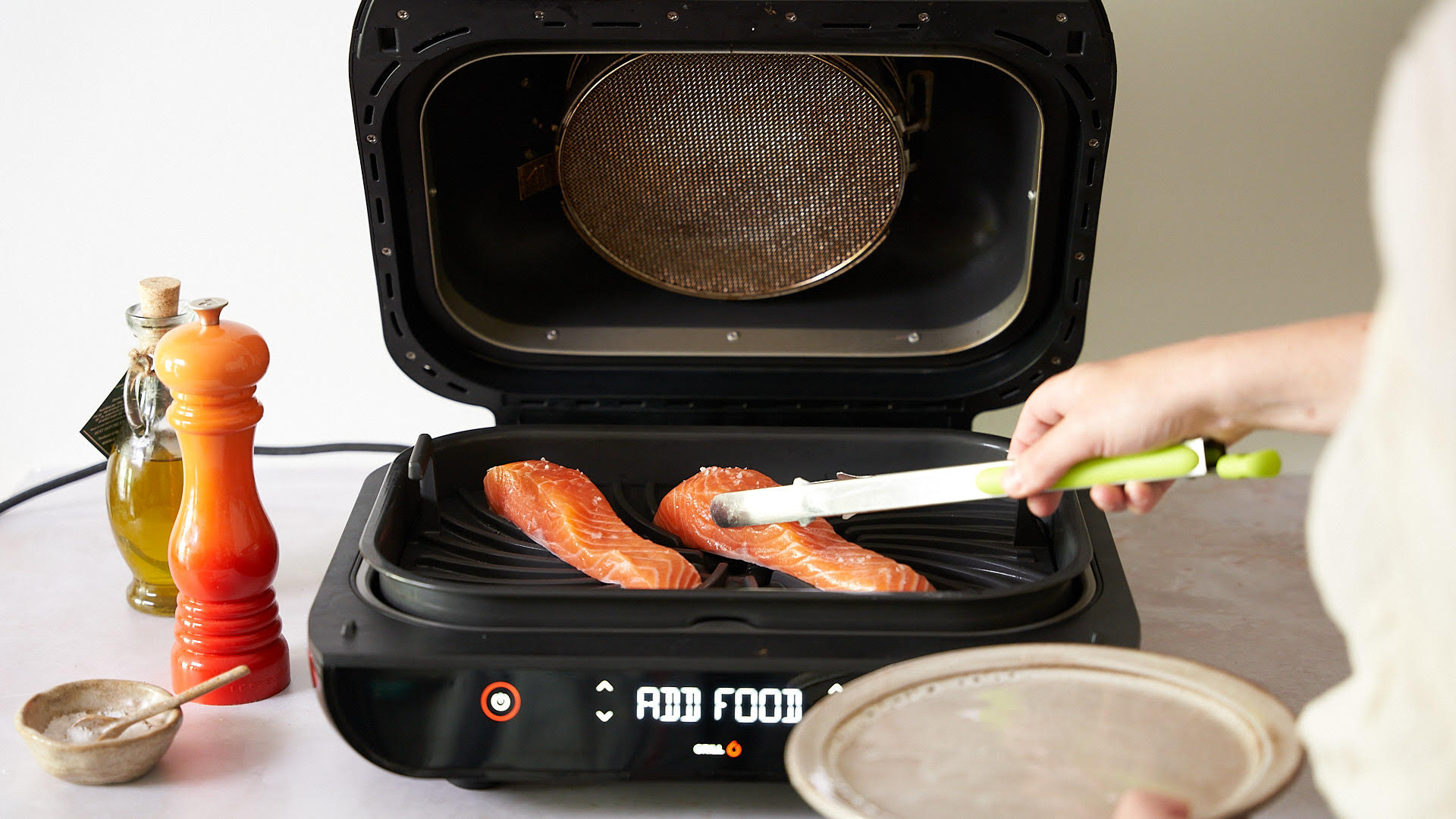 Cooking salmon in the Ninja Foodi MAX Health Grill & Air Fryer
