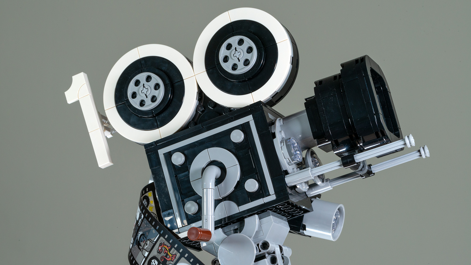 Lego Walt Disney Tribute Camera (43230) close-up of the large-format camera