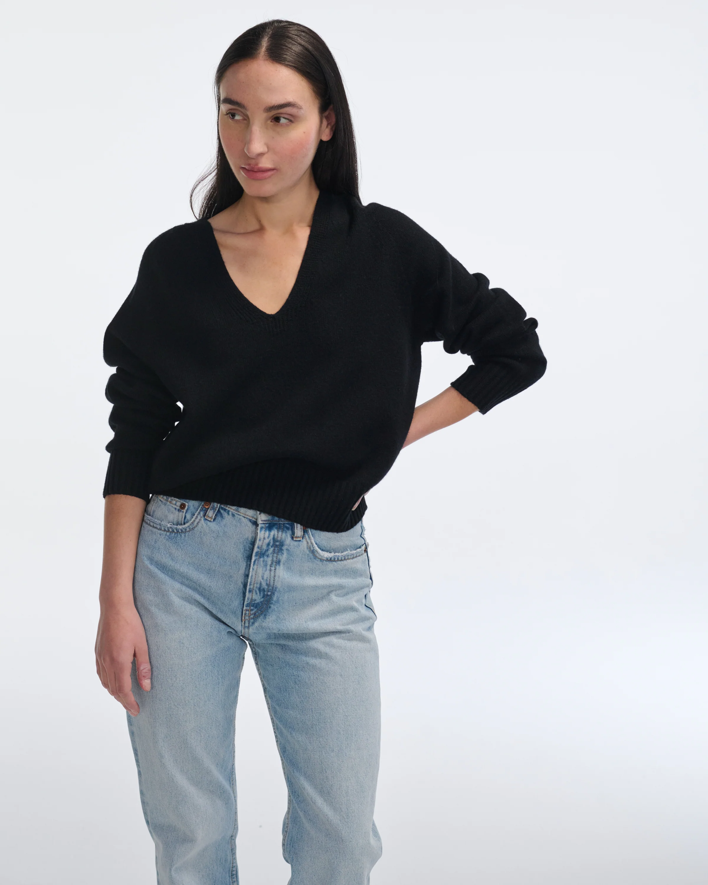 Almina Concept, V Neck Pullover Sweater