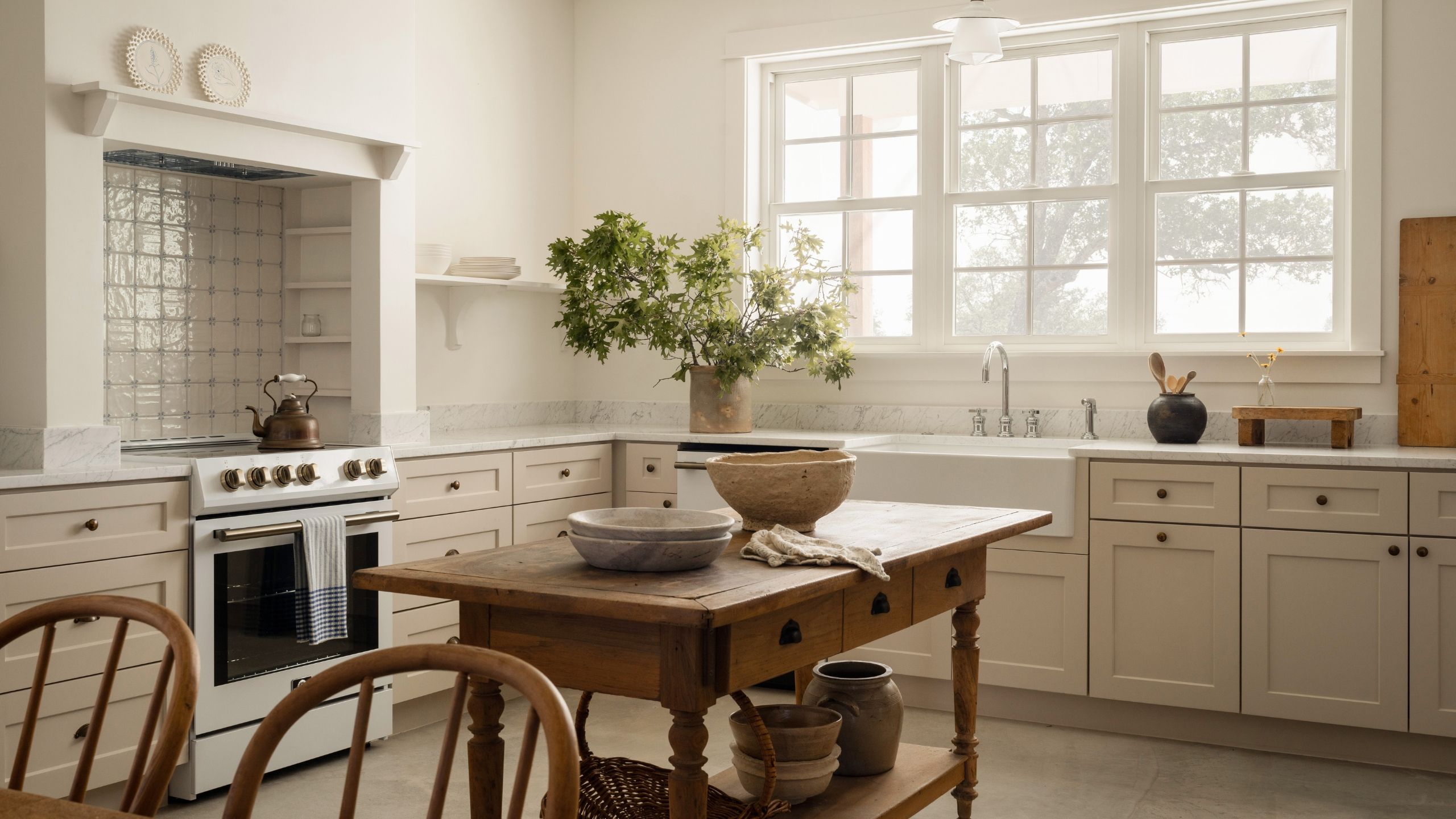 White Kitchens Aren't Boring, You Just Haven't Tried Alabaster by Sherwin-Willia...