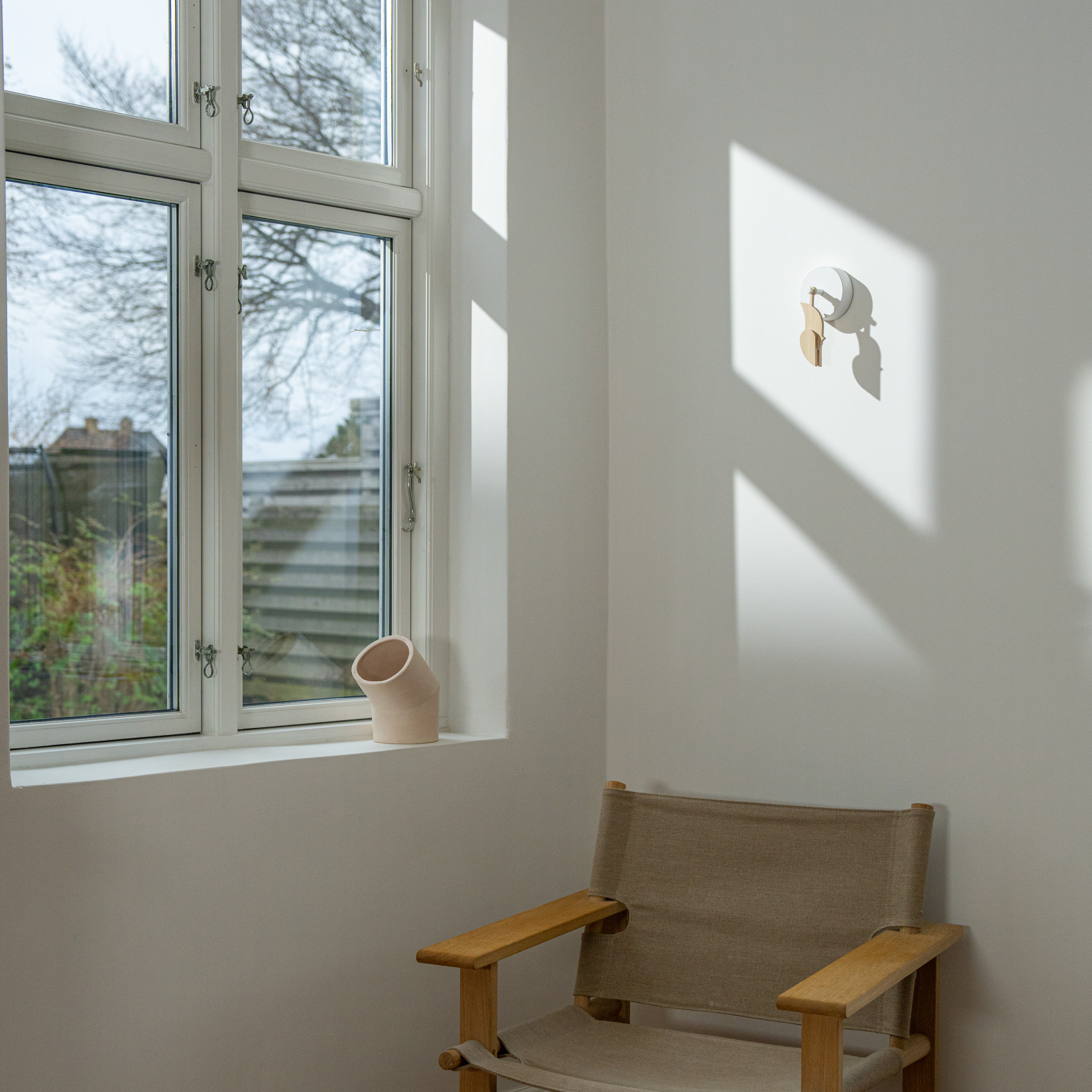 Save a bird, open a window